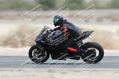 media/May-05-2025-Moto Forza (Mon) [[3c1838c5e5]]/2-B Group/Session 3 (Panning Test Turn 14 Inside)/
